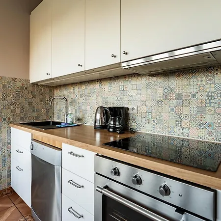 Spacious By Bookinghost Apartment *